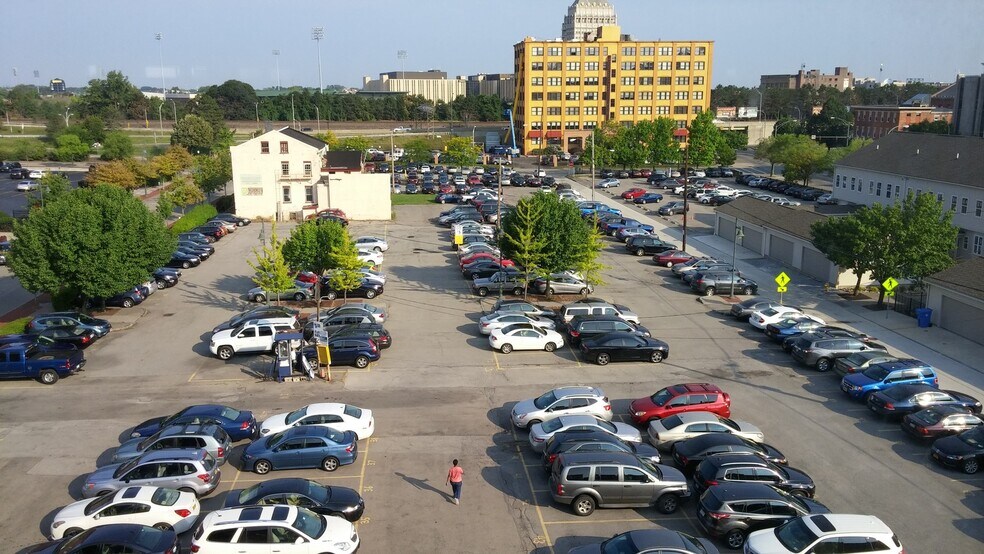 More Photos Of 130-140 W Main St, Rochester Office For Lease