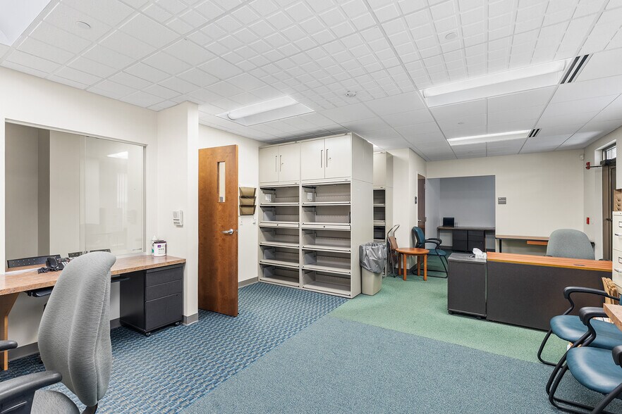 More Photos Of 670 Woodbourne Rd, Langhorne Medical For Sale