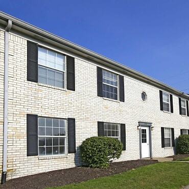 More Photos Of 240 Grovewood Pl, Beech Grove Apartments For Sale