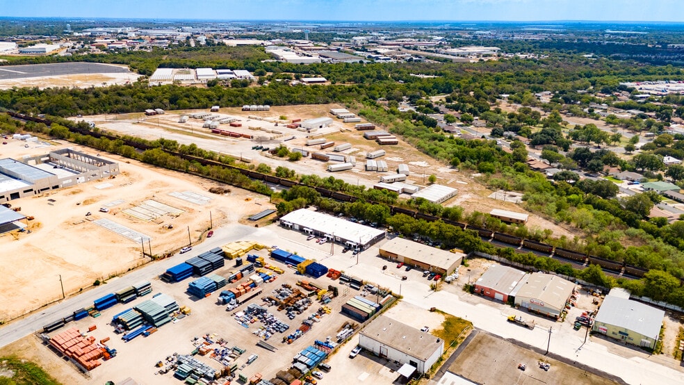 More Photos Of 3534-3542 Copeland Dr, San Antonio Light Manufacturing For Lease