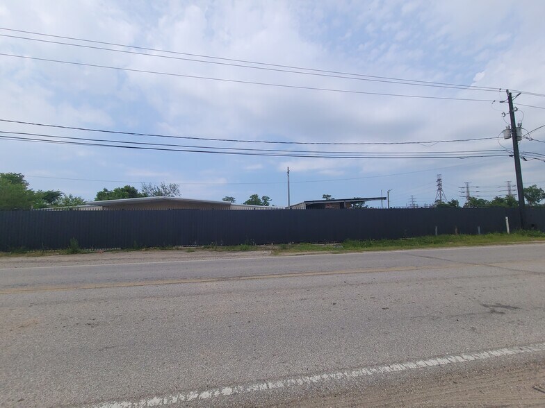 More Photos Of 1505 Berry Rd, Houston Land For Sale