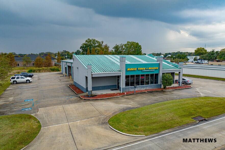 More Photos Of 18562 Highland Rd, Baton Rouge Auto Repair For Sale