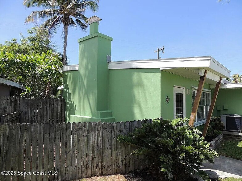 More Photos Of 206 4th Ave, Indialantic Office Residential For Sale