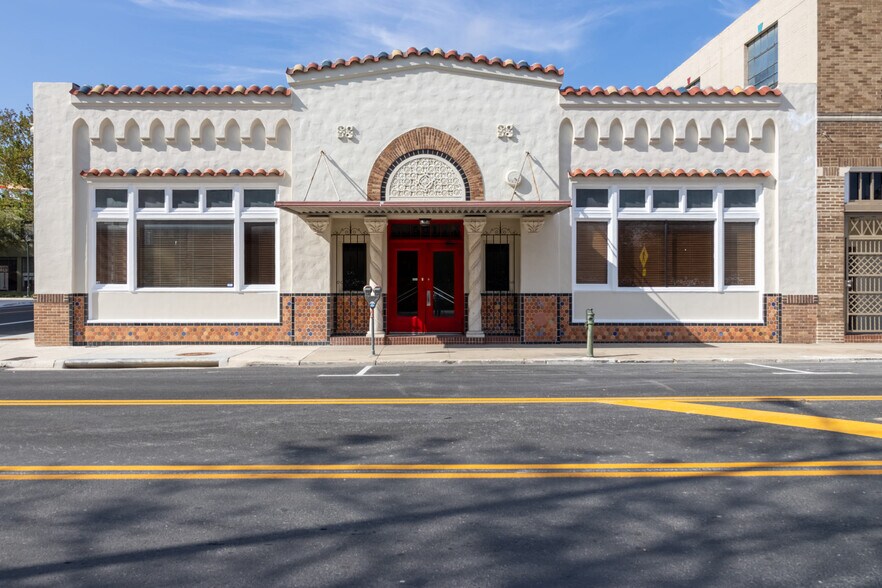 More Photos Of 500 N Main Ave, San Antonio Loft Creative Space For Sale