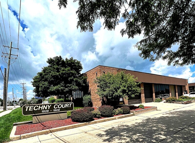 Primary Photo Of 1894-1908 Techny Ct, Northbrook Warehouse For Lease