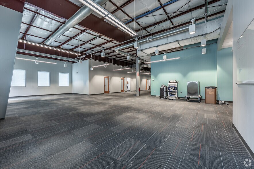 More Photos Of 200 Business Center Dr, Pittsburgh Research And Development For Sale