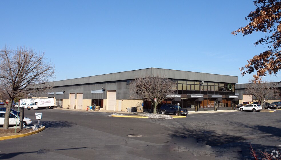 Primary Photo Of 14502 Lee Rd, Chantilly Flex For Lease