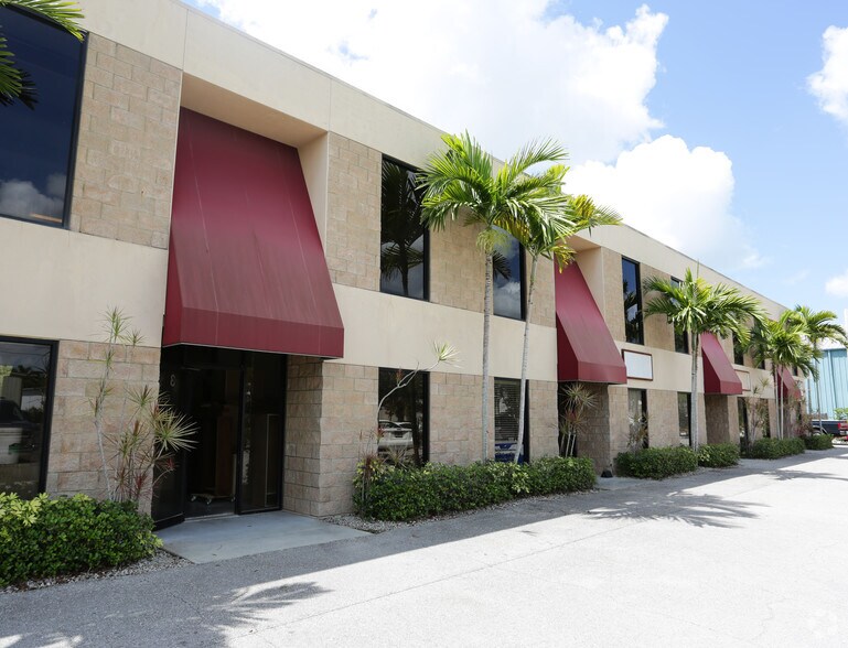 More Photos Of 4530 Arnold Ave, Naples Light Manufacturing For Lease