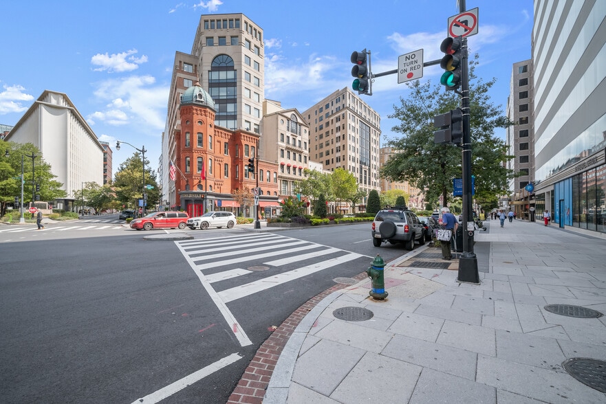 More Photos Of 1823 M St NW, Washington Bar For Sale