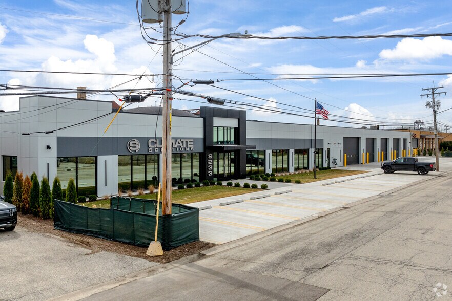 Primary Photo Of 9233 King Ave, Franklin Park Manufacturing For Lease