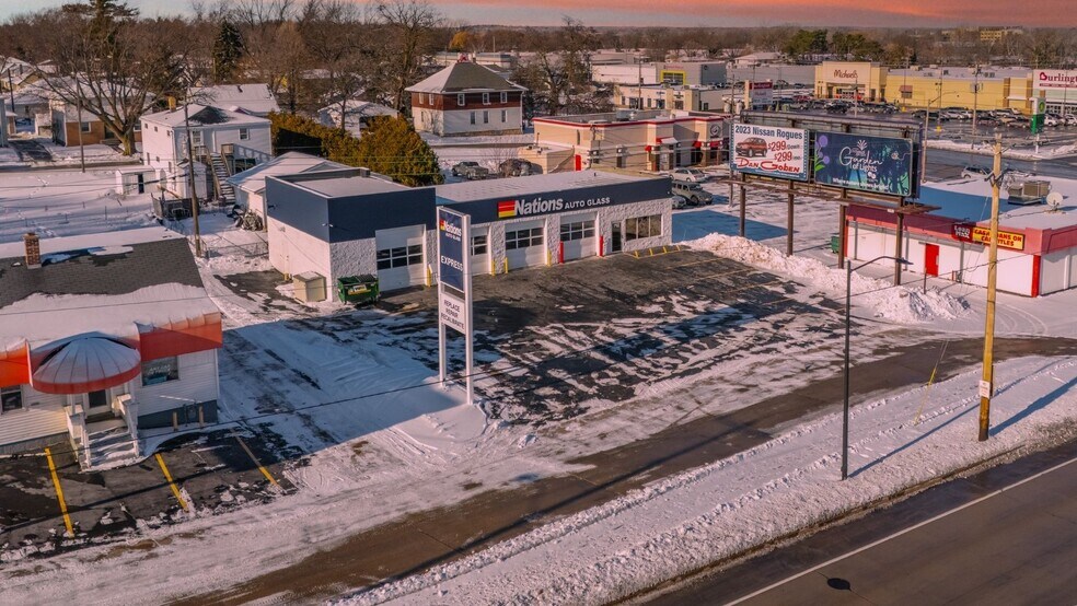 More Photos Of 712 S Military Ave, Green Bay Service Station For Sale