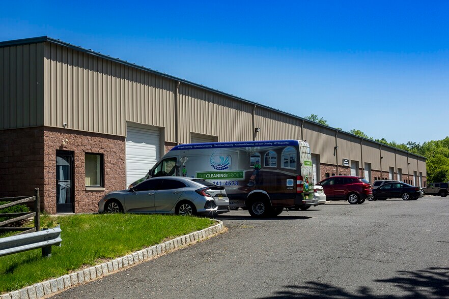 More Photos Of 3301-3393 S Clinton Ave, South Plainfield Flex For Lease