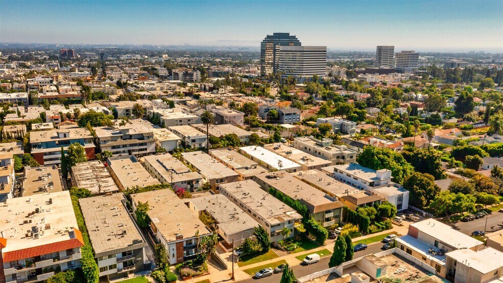 More Photos Of 11938 Dorothy St, Los Angeles Apartments For Sale