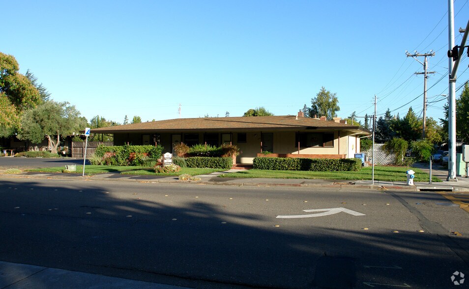 More Photos Of 1435 Montgomery Dr, Santa Rosa Office For Lease