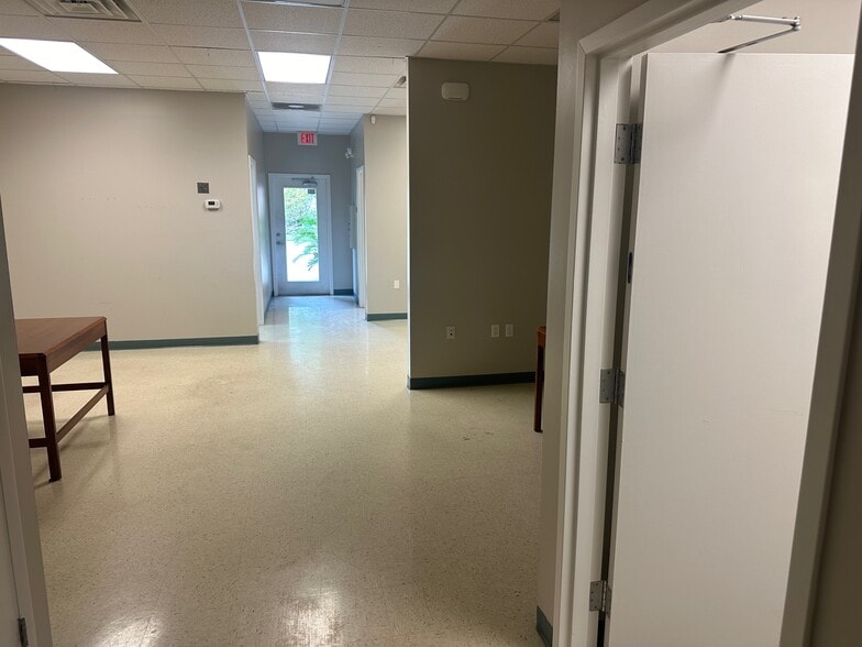 More Photos Of 2025 SW 75th St, Gainesville Medical For Lease