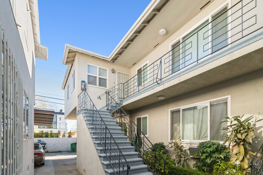 More Photos Of 320 S Doheny Dr, Beverly Hills Apartments For Sale