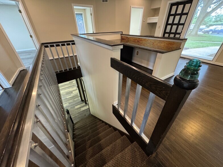 More Photos Of 5126-5130 Blazer Memorial Pky, Dublin Office For Lease