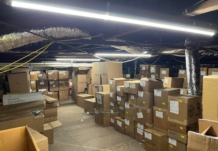 More Photos Of 17 Prospect Ave, Albany Light Distribution For Sale