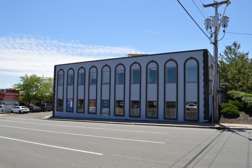 More Photos Of 233 W Route 59, Nanuet Storefront For Lease