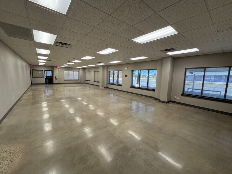 More Photos Of 7501 Jenny Lind Rd, Fort Smith Office For Sale