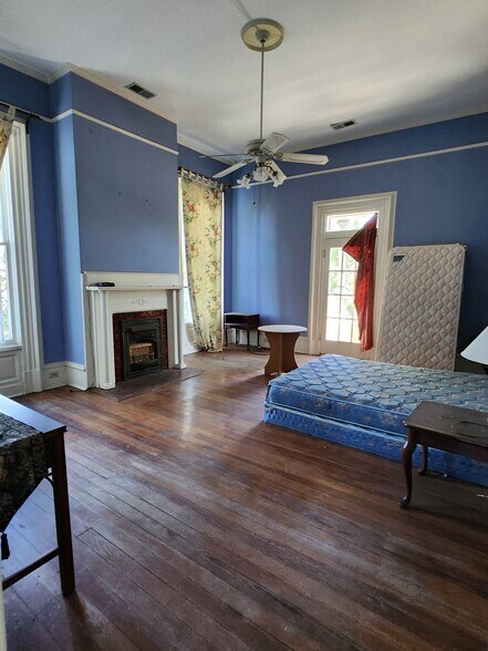 More Photos Of 1402 2nd Ave, Columbus Office For Sale