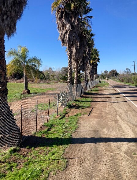 More Photos Of 18737 Highland Valley Rd, Ramona Land For Lease