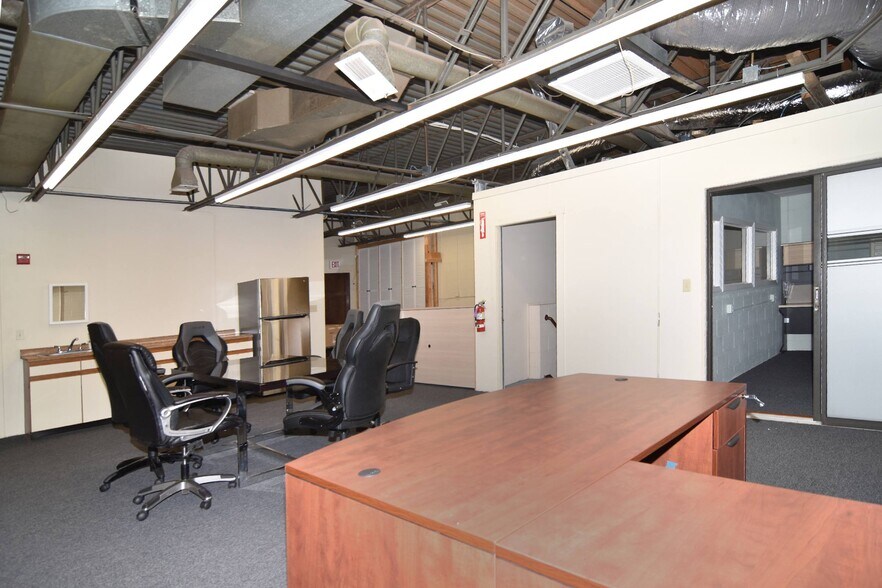 More Photos Of 862 Charles St, Providence Medical For Sale