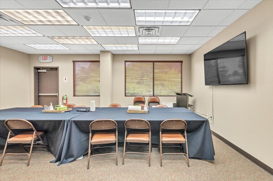 More Photos Of 304 S 29th St, Chickasha Medical For Sale