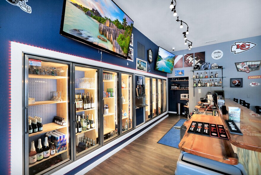 More Photos Of 802 S Shore Diamond Lake Rd, Newport Restaurant For Sale