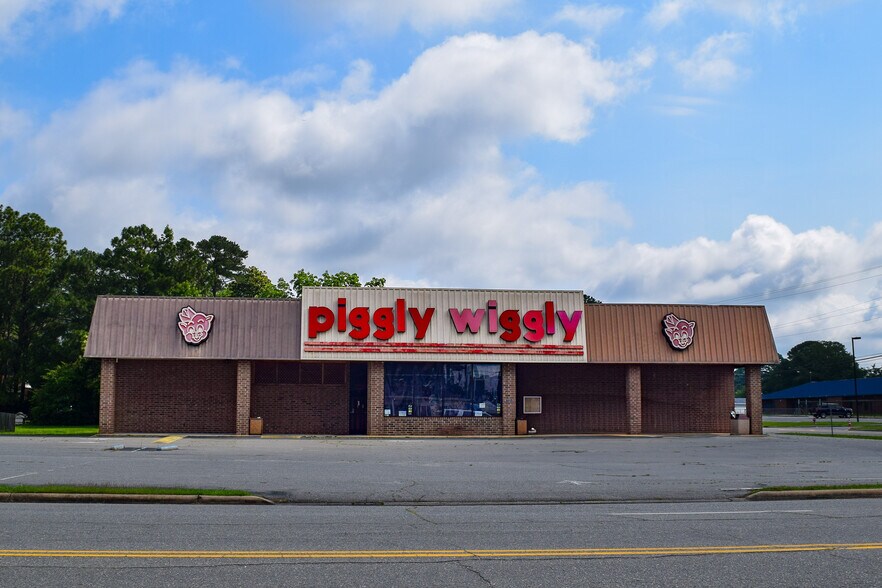 More Photos Of 202 Doctor Donnie H Jones Jr Blvd W, Princeton Supermarket For Lease