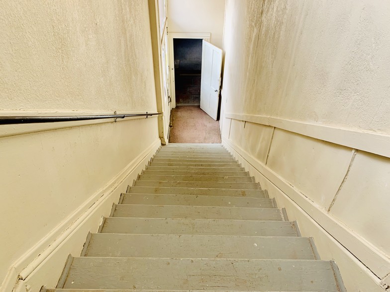 More Photos Of 400 W Victor Ave, Victor Hotel For Sale