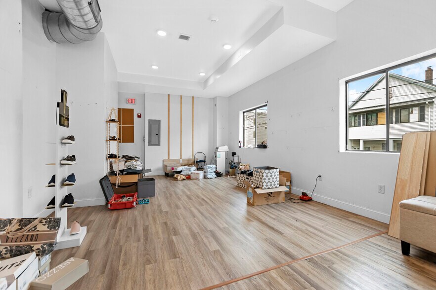 More Photos Of 236-242 Main St, Malden Storefront Retail Residential For Lease