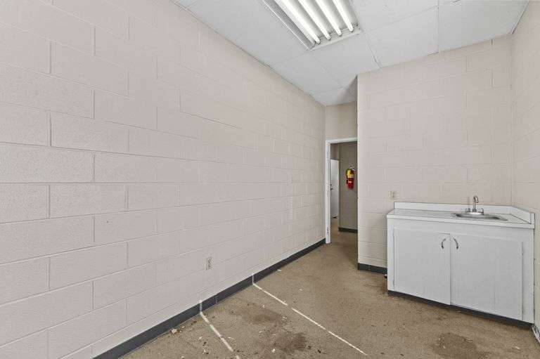 More Photos Of 1208 W Pine St, Hattiesburg Office For Lease