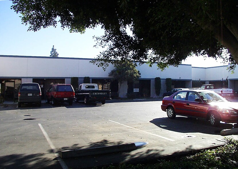 More Photos Of 13112-13126 Telegraph Rd, Santa Fe Springs Warehouse For Lease