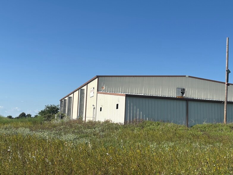 More Photos Of US-77, Thackerville Land For Sale