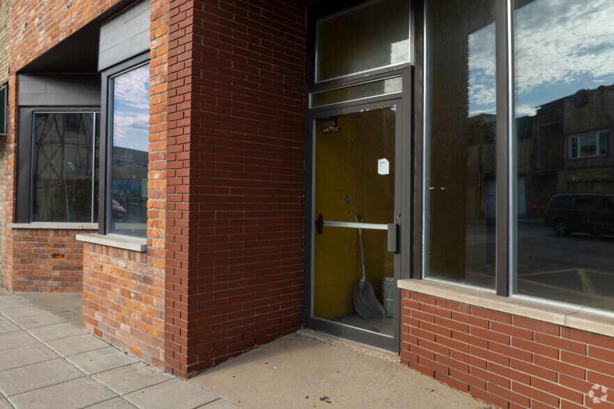 More Photos Of 347 Main St, Hobart General Retail For Lease
