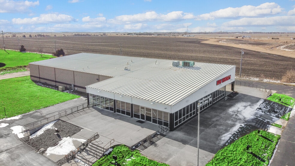 More Photos Of 101 Watters Dr, Dwight Auto Dealership For Sale