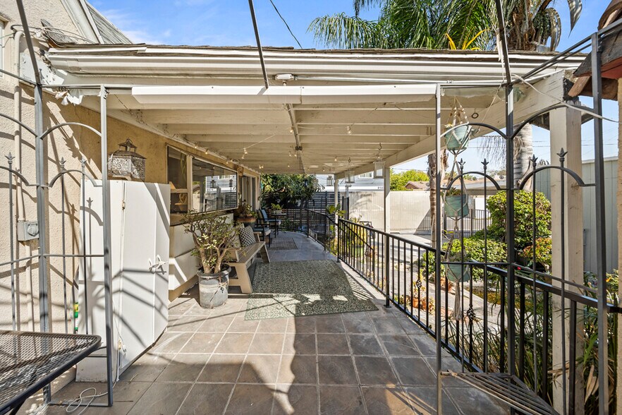 More Photos Of 906 E Commonwealth Ave, Fullerton Storefront For Sale