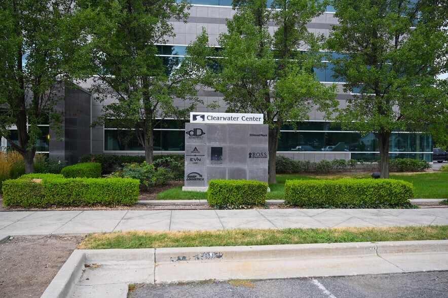 More Photos Of 801 N 500 W, West Bountiful Office Residential For Lease