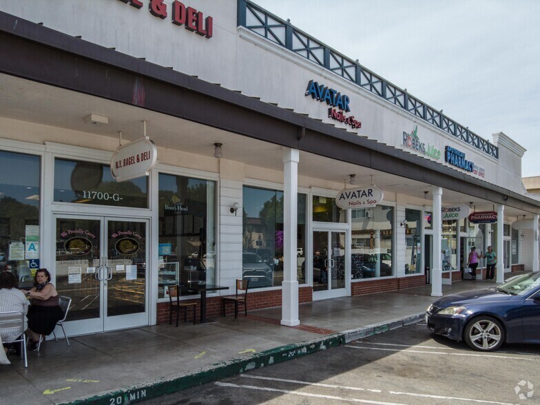 More Photos Of 11700 National Blvd, Los Angeles General Retail For Lease
