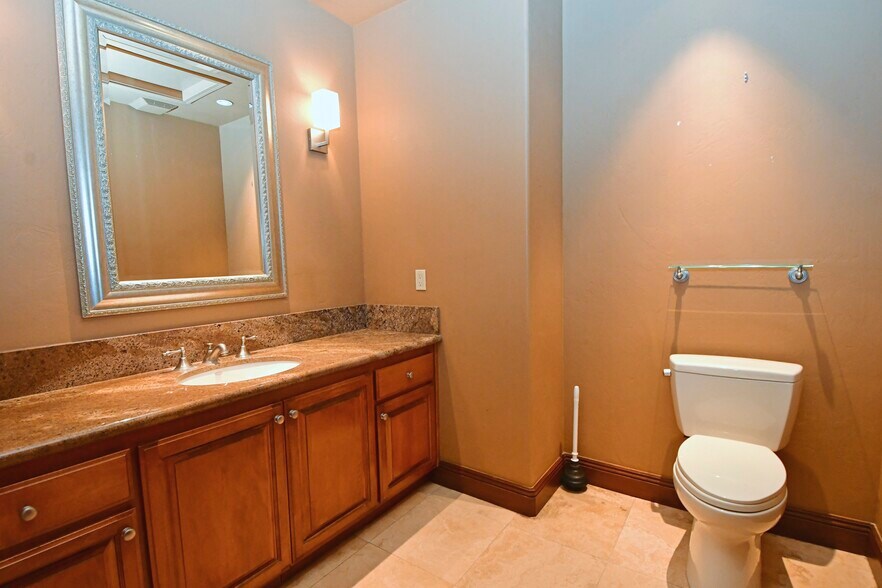 More Photos Of 2440 Vassar St, Reno Office For Lease