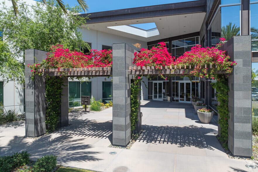More Photos Of 350 N McClintock Dr, Chandler Office For Sale