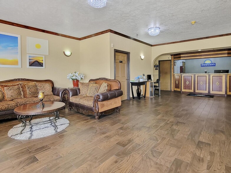 More Photos Of 40 N 2600 W, Hurricane Hotel For Sale