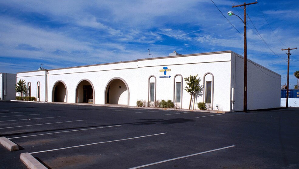 More Photos Of 3805-3811 N 34th Ave, Phoenix Warehouse For Lease