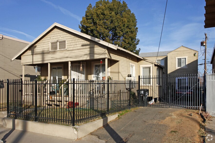 More Photos Of 715 Dixieanne Ave, Sacramento Apartments For Sale