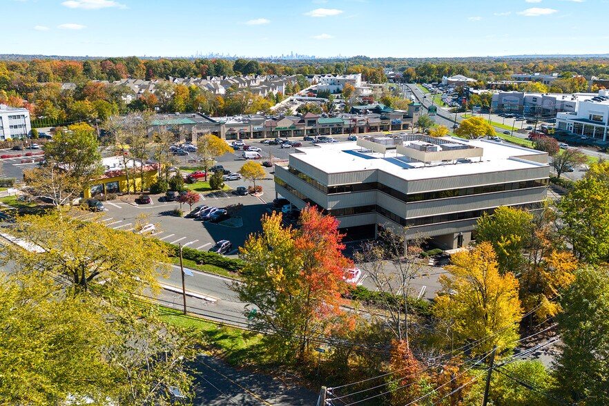 More Photos Of 899 Mountain Ave, Springfield Office For Lease