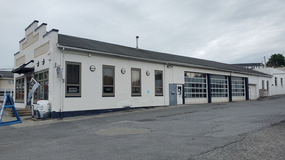 More Photos Of 7831 Main St, Fogelsville General Retail For Sale