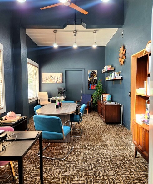 More Photos Of 1 Sherman Ter, Madison Storefront Retail Office For Sale