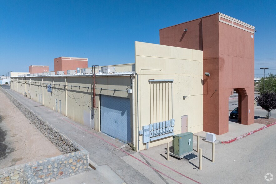 More Photos Of 14476 Horizon Blvd, El Paso Storefront Retail Office For Sale