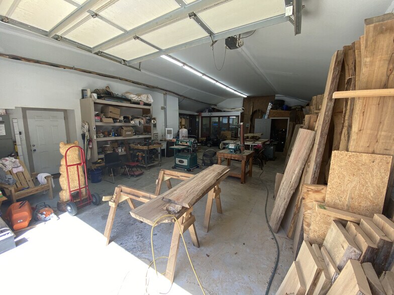 More Photos Of 7432 Highway 90, Longs Warehouse For Sale